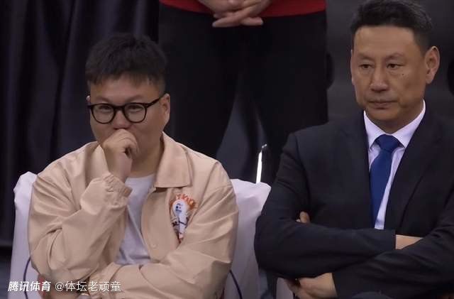 天台上的小秘密似乎是每个人学生时期难以忘怀的回忆